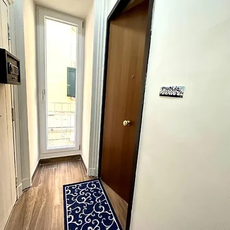 Blu Apartment *